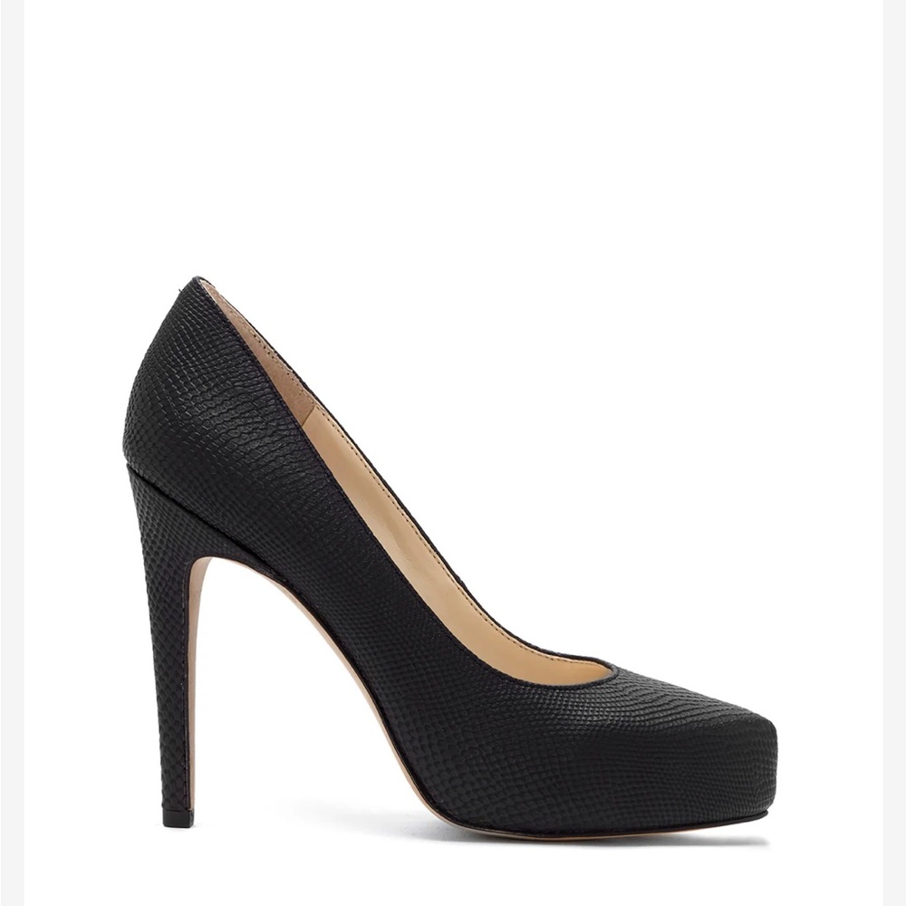 Jessica Simpson Parisah Platform Pump in Black Snake